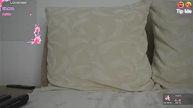 Roxybeautyy online show from 03.24.26