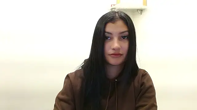 Snapshot of louis_k chatting on 10.12.25 louis k online show from 10.12.25