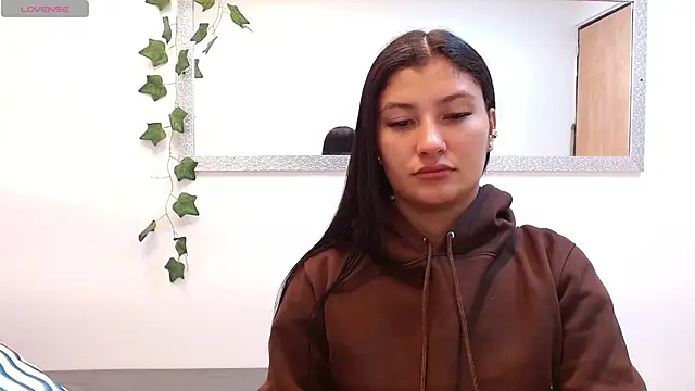 Snapshot of louis_k chatting on 02.09.26 louis k online show from 02.09.26