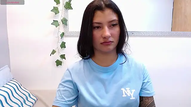 Snapshot of louis_k chatting on 03.03.26 louis k online show from 03.03.26