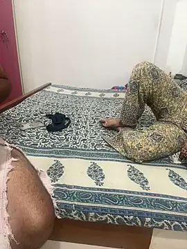 jully-jully online show from 10.10.25