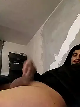 Snapshot of Arce92 chatting on 12.18.25 Arce92 online show from 12.18.25