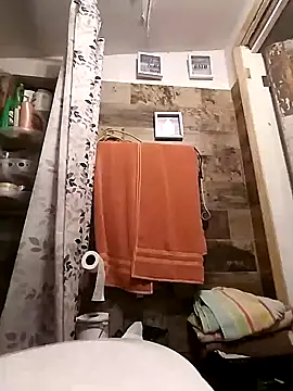 Snapshot of Arce92 chatting on 02.15.26 Arce92 online show from 02.15.26