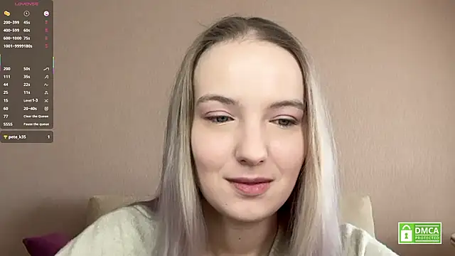 Snapshot of HongTomczak chatting on 02.18.26 HongTomczak online show from 02.18.26