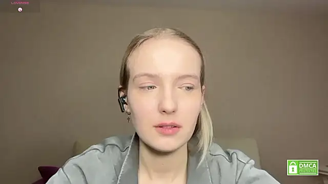 Snapshot of HongTomczak chatting on 02.23.26 HongTomczak online show from 02.23.26