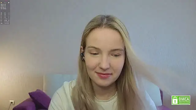 Snapshot of HongTomczak chatting on 07.20.26 HongTomczak online show from 07.20.26