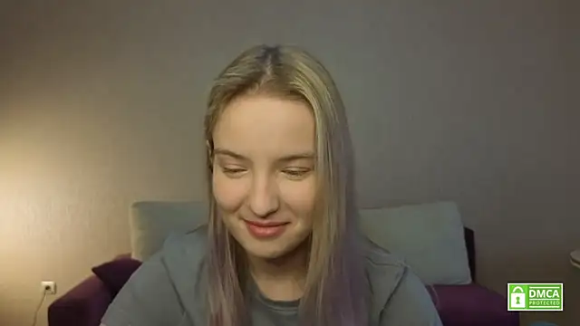 Snapshot of HongTomczak chatting on 07.27.26 HongTomczak online show from 07.27.26