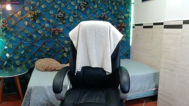 whitebull2606 online show from 10.10.25