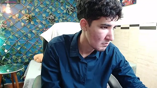 whitebull2606 online show from 10.12.25