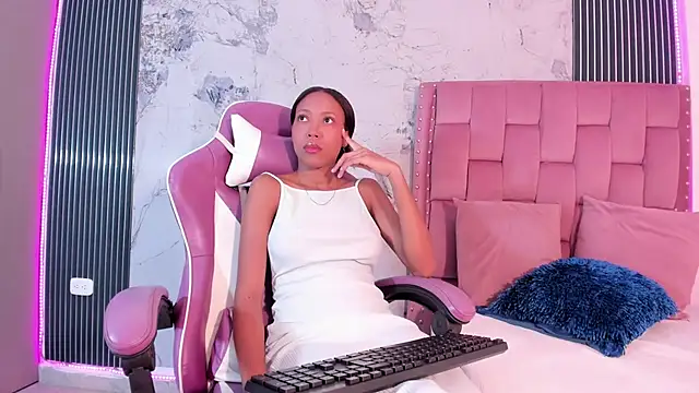 Mia Duarte1 online show from 11.22.25