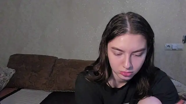 muuur fam online show from 11.04.25