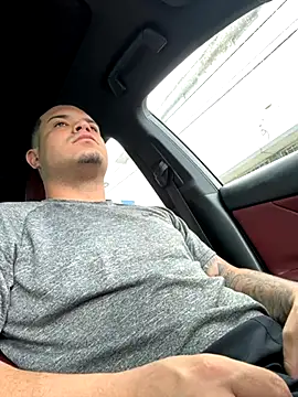 Snapshot of YadielPublic chatting on 09.08.25 YadielPublic online show from 09.08.25