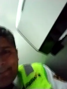 Snapshot of danigarci2307 chatting on 10.18.25 danigarci2307 online show from 10.18.25