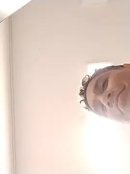 Snapshot of danigarci2307 chatting on 10.25.25 danigarci2307 online show from 10.25.25