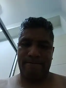 Snapshot of danigarci2307 chatting on 11.04.25 danigarci2307 online show from 11.04.25