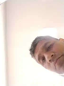 Snapshot of danigarci2307 chatting on 11.14.25 danigarci2307 online show from 11.14.25