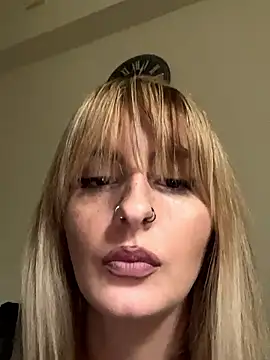 Sexy Bulgarian woman online show from 11.04.25