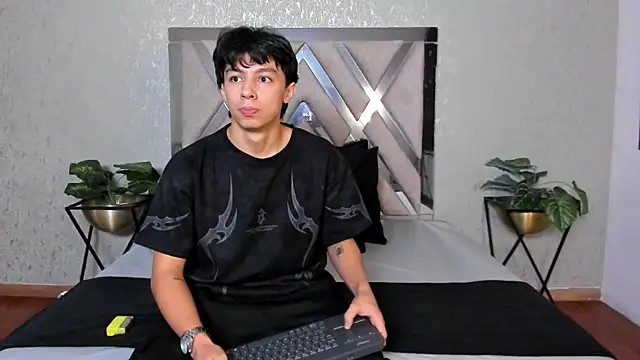 Tyler durten online show from 10.22.25