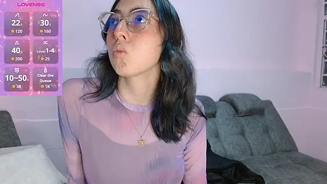 Snapshot of AnnieSparkle chatting on 10.31.25 AnnieSparkle online show from 10.31.25