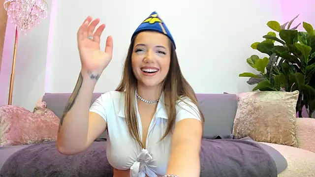 Snapshot of Angel__Vibe chatting on 10.06.25 Angel Vibe online show from 10.06.25