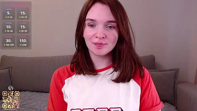 Snapshot of EvaJackson111 chatting on 10.07.25 EvaJackson111 online show from 10.07.25