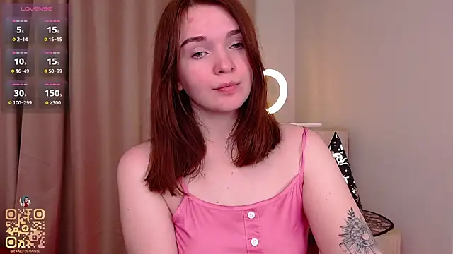 Snapshot of EvaJackson111 chatting on 10.24.25 EvaJackson111 online show from 10.24.25