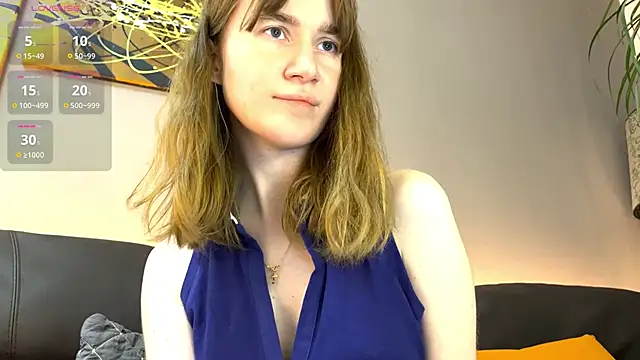 Snapshot of velina__ chatting on 10.25.25 velina online show from 10.25.25