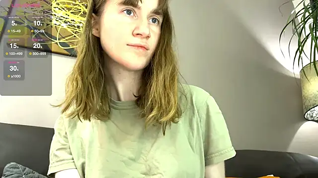 Snapshot of velina__ chatting on 11.09.25 velina online show from 11.09.25