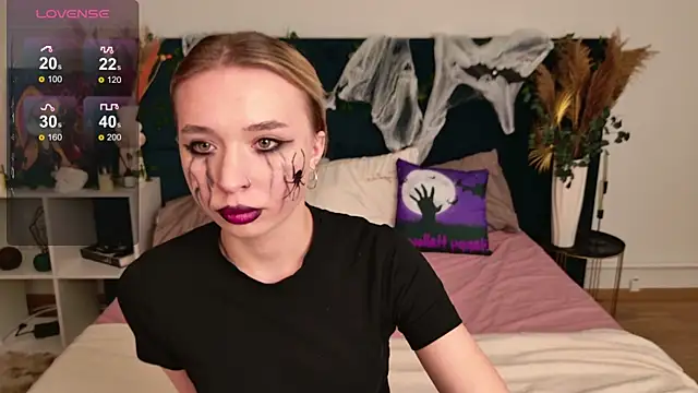 RachelColon online show from 10.31.25