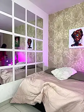 Snapshot of CandyFever_Eup chatting on 10.23.25 CandyFever Eup online show from 10.23.25