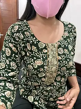 Snapshot of fuckherharddd chatting on 10.28.25 fuckherharddd online show from 10.28.25