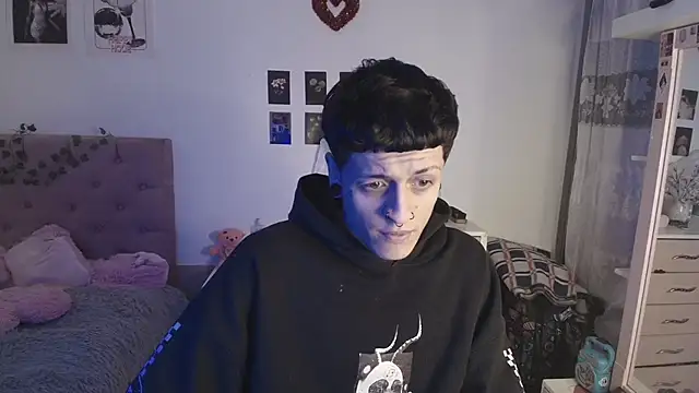 2cyboy  online show from 10.02.25