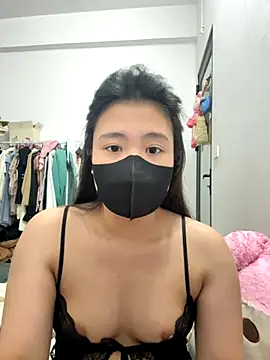 Snapshot of ____Vanessa___ chatting on 10.24.25     Vanessa    online show from 10.24.25