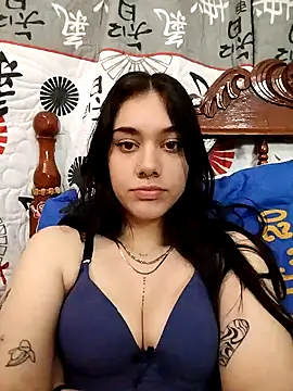 emmii cute online show from 10.04.25