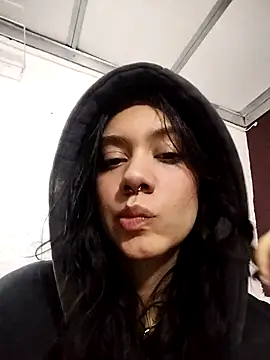 emmii cute online show from 10.26.25