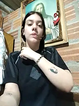 emmii cute online show from 11.18.25