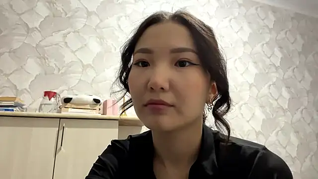 BernardinaKnoy online show from 09.22.25