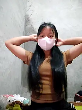 Lilyy-y online show from 10.07.25