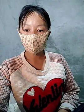 Lilyy-y online show from 10.24.25