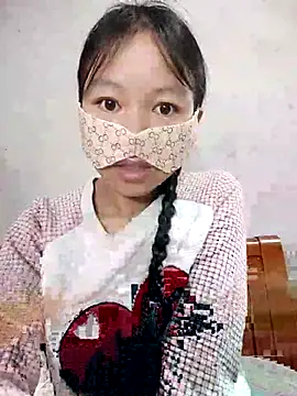 Lilyy-y online show from 11.03.25