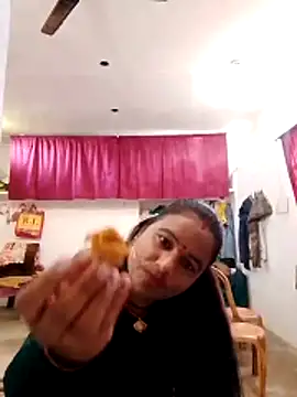 Suhani hot12 online show from 12.19.25