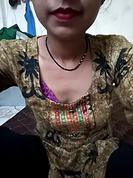 Snapshot of Reeta_cut chatting on 10.03.25 Reeta cut online show from 10.03.25
