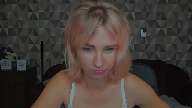 MeryMidnight online show from 09.09.25