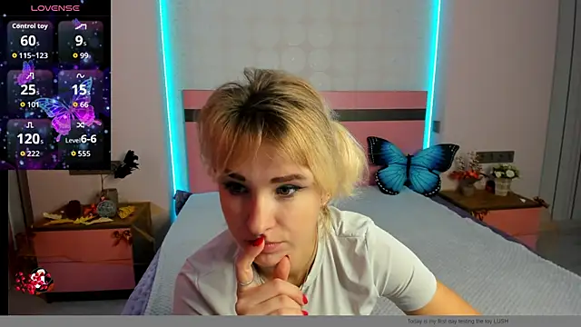 MeryMidnight online show from 11.04.25