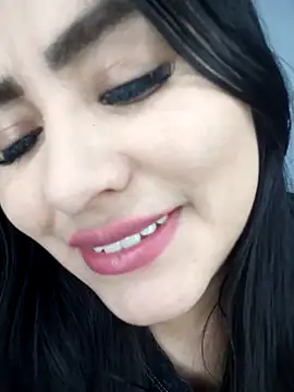 Snapshot of cazumyy chatting on 10.16.25 cazumyy online show from 10.16.25