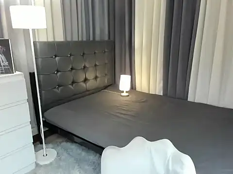 Blaire Samantha online show from 12.16.25