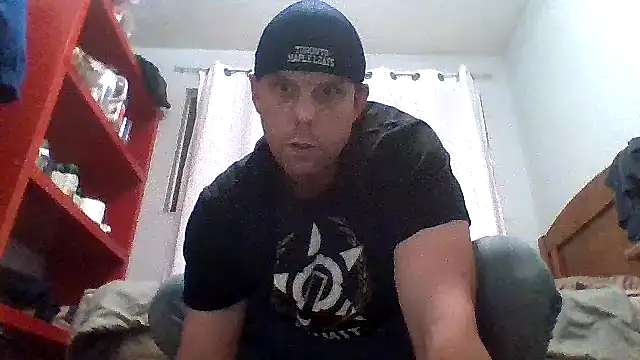 CouplesFuckToy69 online show from 11.12.25