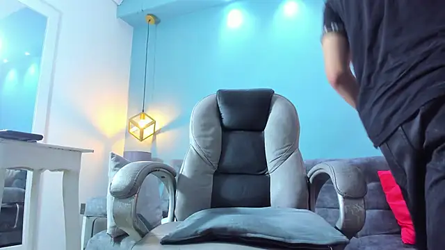 Snapshot of Eross_Santy chatting on 09.11.25 Eross Santy online show from 09.11.25