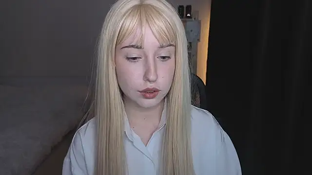 Snapshot of YukiMisa chatting on 09.08.25 YukiMisa online show from 09.08.25