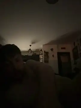 Snapshot of TomieSoichi chatting on 11.08.25 TomieSoichi online show from 11.08.25